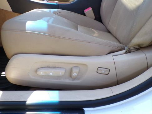 Used 2011 Lexus ES 350 FWD image 33