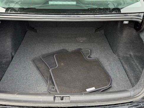 Used 2022 Volkswagen Passat 2.0T image 12