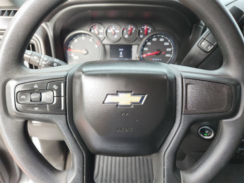 Used 2024 Chevrolet Silverado 2500 Custom w/ Custom Value Package image 28