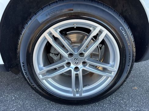 Used 2021 Porsche Macan S image 39