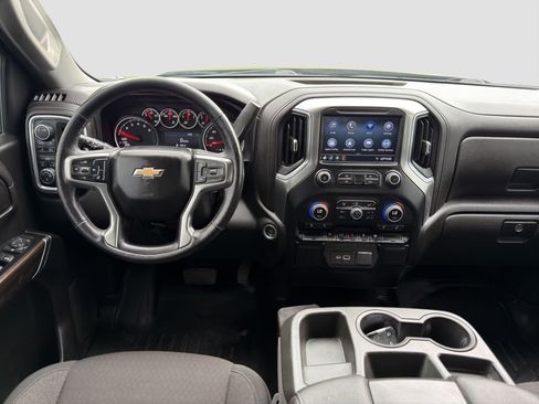 Used 2022 Chevrolet Silverado 1500 LT AWD/4WD image 14