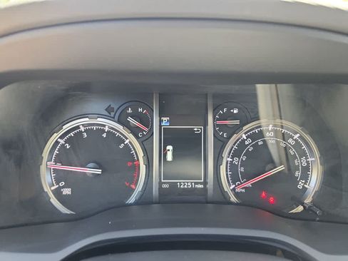 Used 2024 Toyota 4Runner TRD Off-Road Premium w/ Off Road Premium Plus Package AWD/4WD image 15