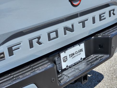 Used 2023 Nissan Frontier PRO-4X w/ Pro Convenience Package AWD/4WD image 29