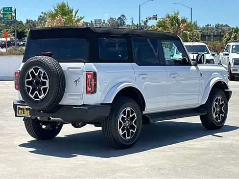 New 2025 Ford Bronco Outer Banks image 6