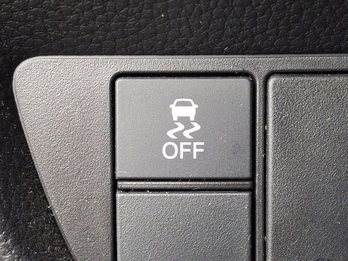 Used 2023 Honda HR-V LX image 25