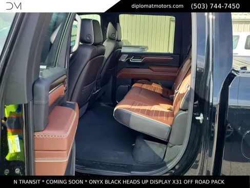 Used 2024 GMC Sierra 2500 Denali Ultimate AWD/4WD image 10
