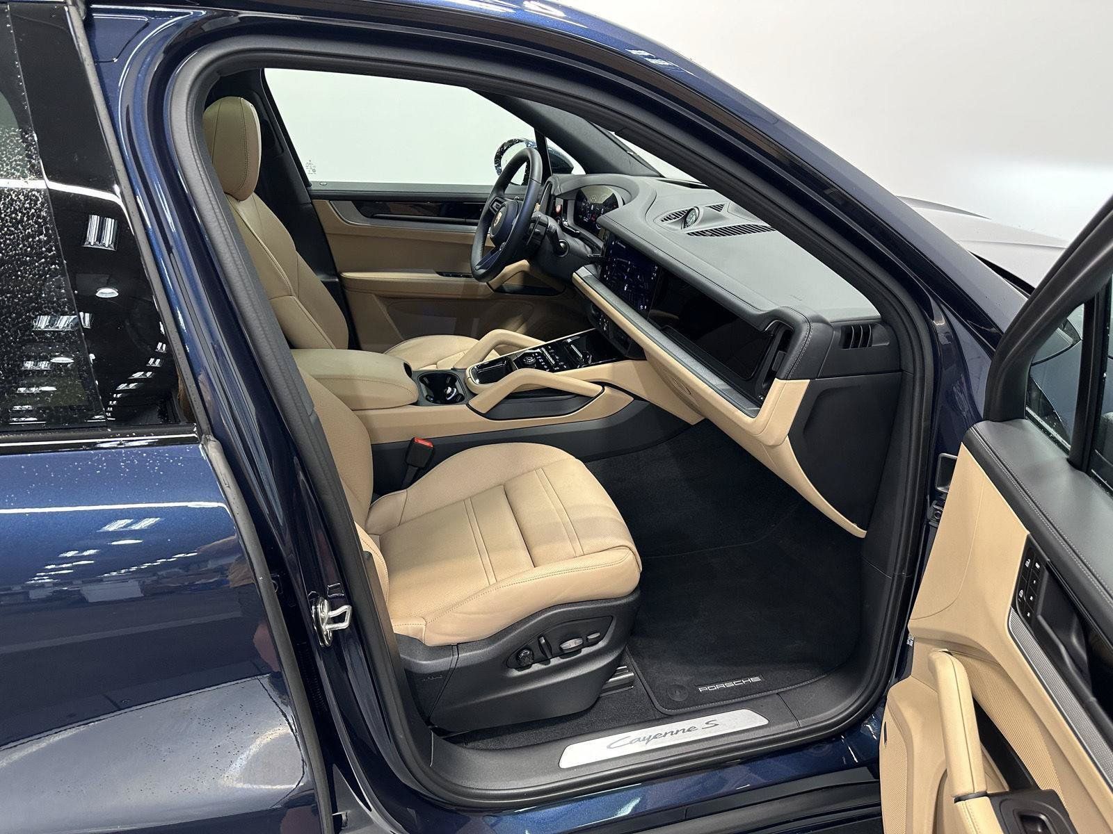 Certified 2026 Porsche Cayenne S AWD/4WD image 43