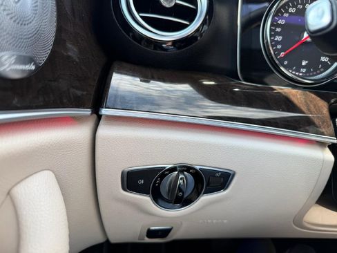Used 2019 Mercedes-Benz E 300 4MATIC image 36