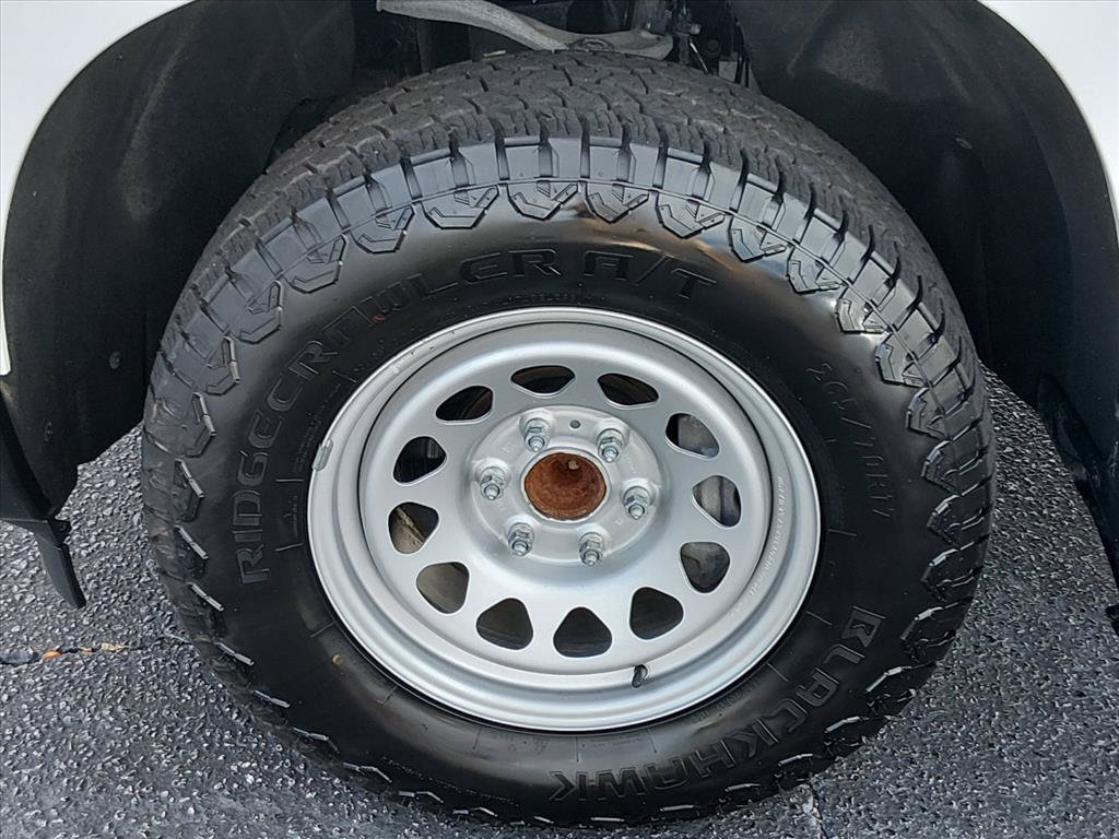 Used 2023 Chevrolet Silverado 1500 W/T RWD image 16
