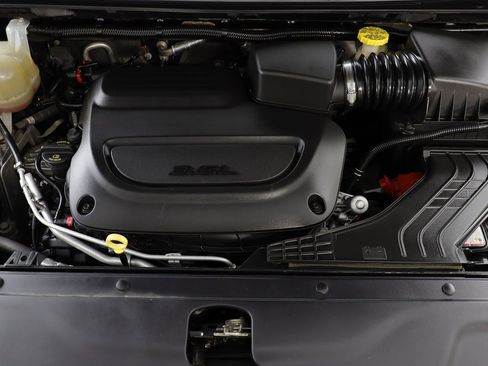 Used 2021 Chrysler Pacifica Pinnacle image 25