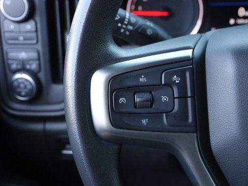 Used 2021 Chevrolet Silverado 2500 Custom w/ Custom Value Package image 10