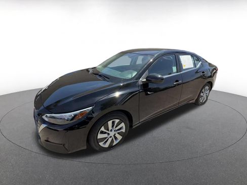 Used 2025 Nissan Sentra S FWD image 8