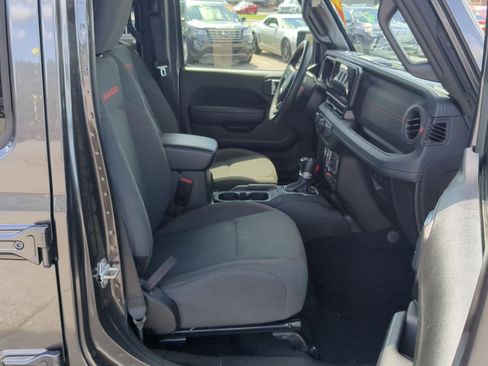 Used 2024 Jeep Wrangler Unlimited Rubicon image 24