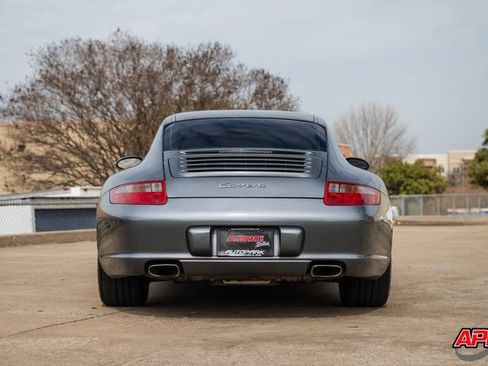 Used 2005 Porsche 911 Carrera image 15