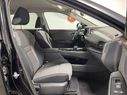 Used 2022 Nissan Rogue S AWD/4WD image 23