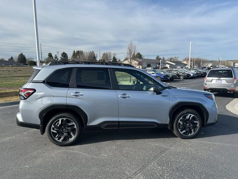 Used 2025 Subaru Forester Limited w/ Protection Package (1PH) AWD/4WD image 40