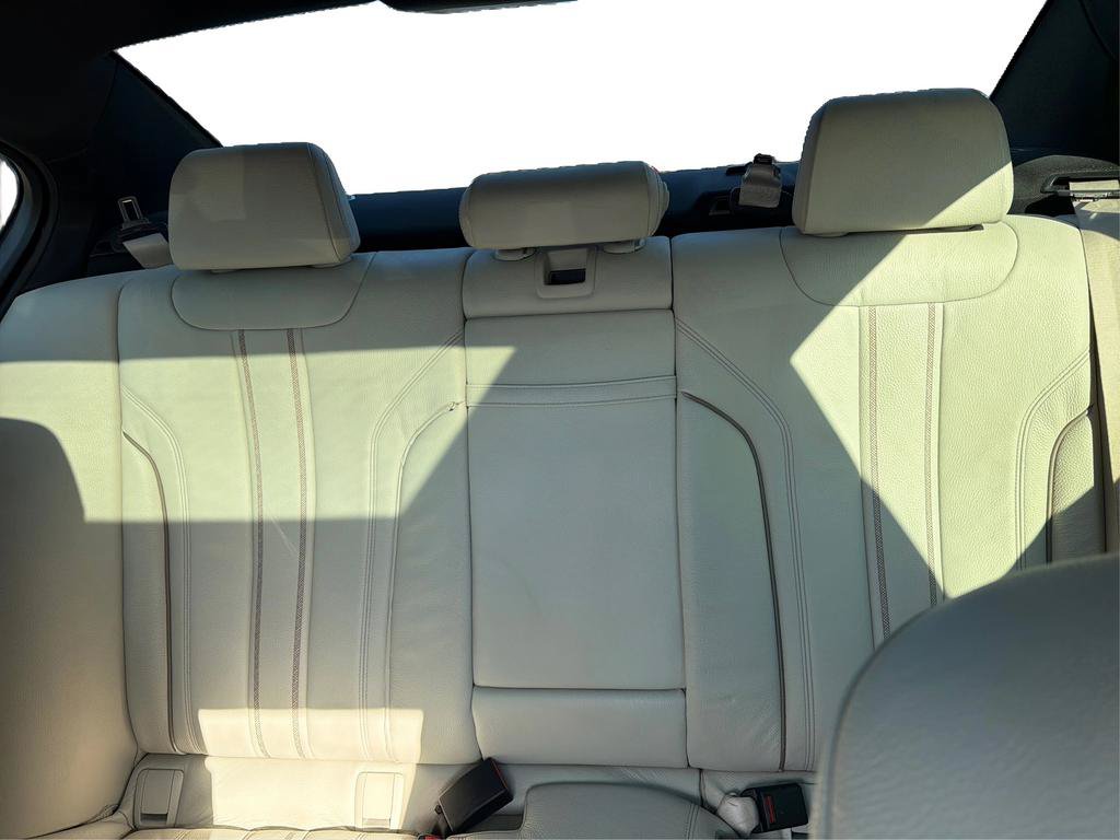 Used 2018 BMW 540i RWD image 14