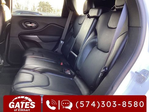 Used 2020 Jeep Cherokee Limited image 16
