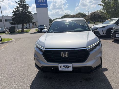 Used 2024 Honda CR-V LX image 2