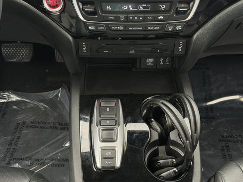 Used 2016 Honda Pilot Touring image 15