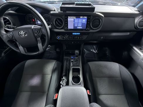 Used 2023 Toyota Tacoma TRD Sport AWD/4WD image 36