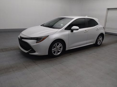 Used 2021 Toyota Corolla SE FWD image 2