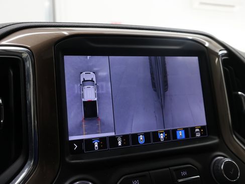 Used 2023 Chevrolet Silverado 2500 High Country image 23