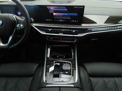 Certified 2024 BMW X5 xDrive40i w/ Premium Package image 13