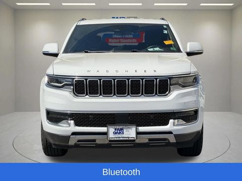 Certified 2022 Jeep Wagoneer Series III AWD/4WD image 5