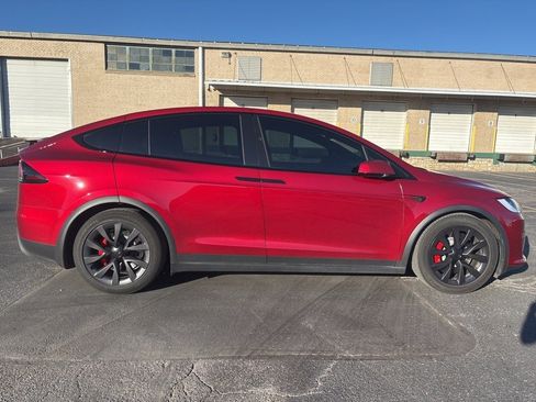 Used 2023 Tesla Model X Plaid image 2