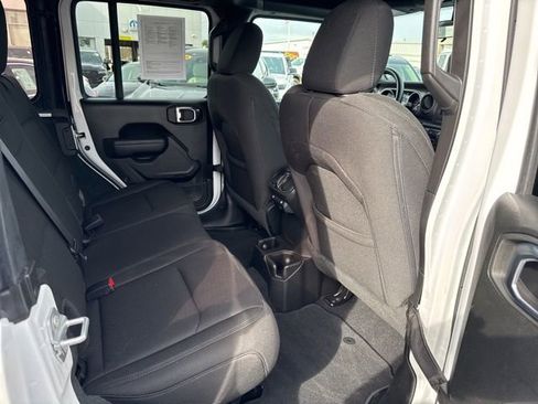 Used 2022 Jeep Wrangler Unlimited Sport image 21