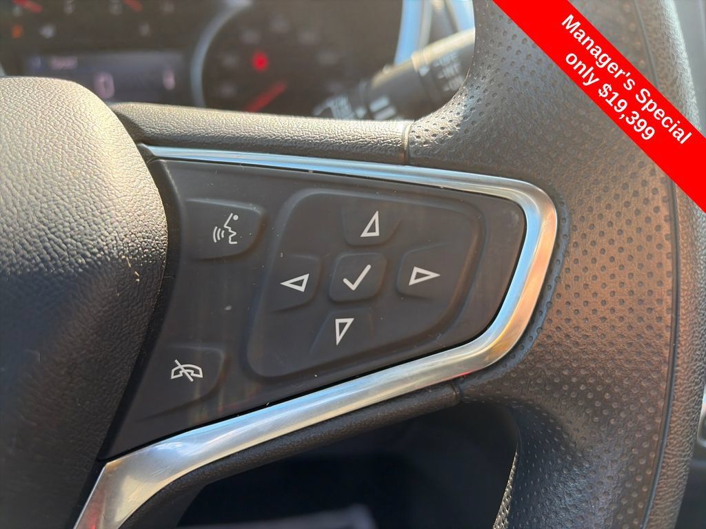 Used 2021 Chevrolet Equinox LT FWD image 12