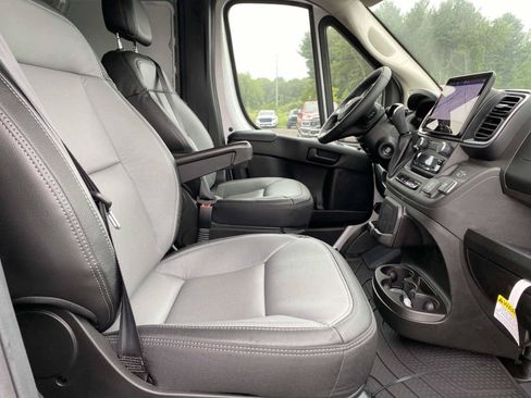 Used 2025 RAM ProMaster 3500 w/ Quick Order Package 22H SLT+ FWD image 25