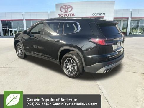 Used 2025 GMC Acadia Elevation image 3