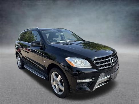 Used 2012 Mercedes-Benz ML 550 4MATIC image 1