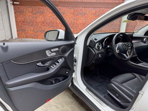 Certified 2021 Mercedes-Benz GLC 300 4MATIC image 9