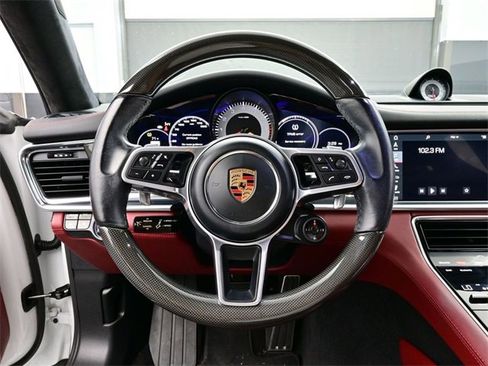 Used 2018 Porsche Panamera 4S image 8