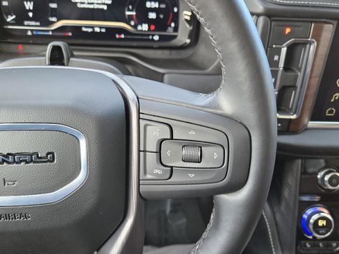 Used 2024 GMC Yukon Denali Ultimate image 40