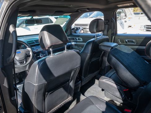 Used 2017 Ford Explorer Sport w/ Equipment Group 401A image 28