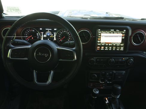 Used 2021 Jeep Gladiator Rubicon AWD/4WD image 20