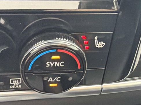 Certified 2023 Nissan Rogue SL w/ SL Premium Package image 22