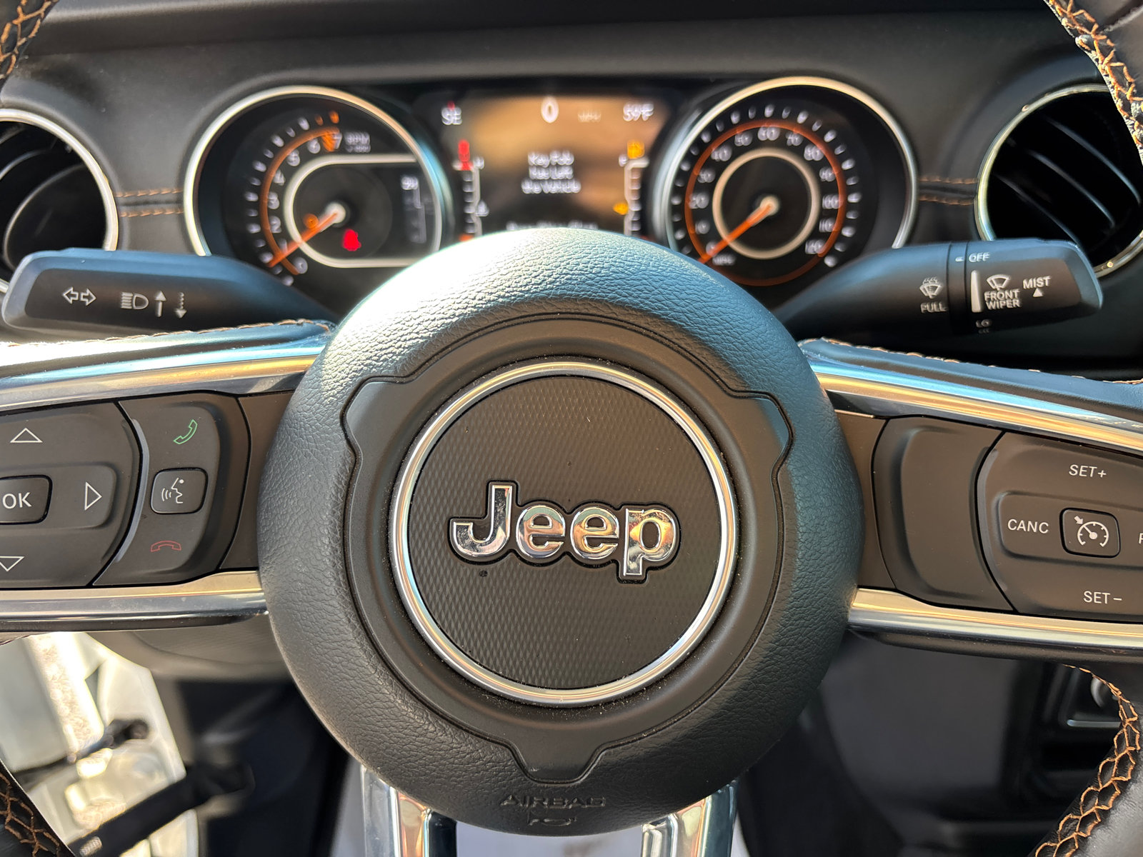 Used 2022 Jeep Gladiator Overland AWD/4WD image 15