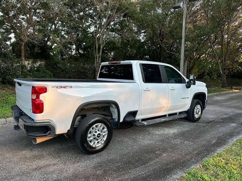 Used 2025 Chevrolet Silverado 2500 LT w/ Convenience Package AWD/4WD image 7