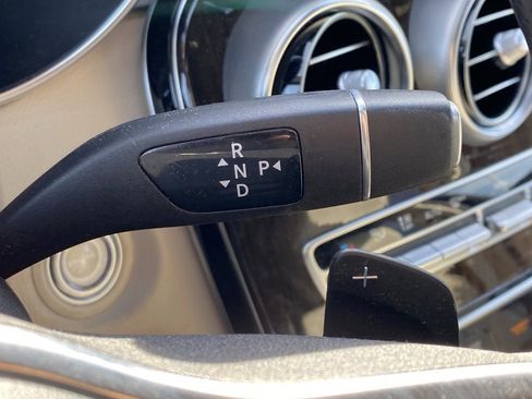 Used 2021 Mercedes-Benz GLC 300 4MATIC image 14