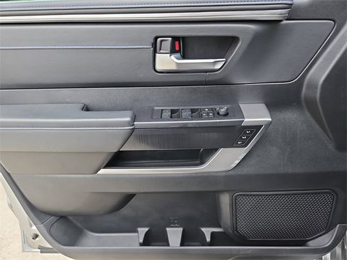 Used 2023 Toyota Sequoia Platinum image 12