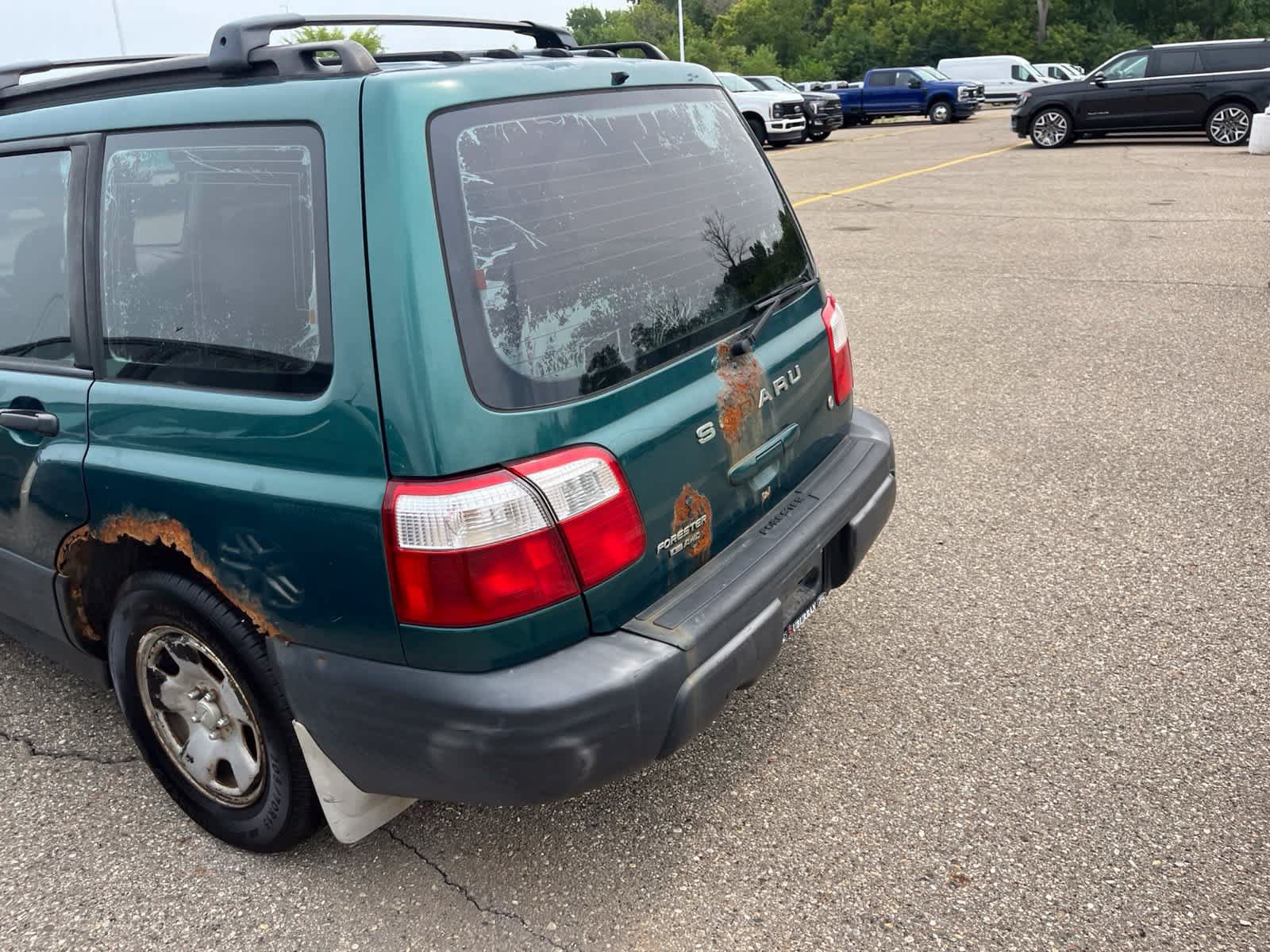 Used 2001 Subaru Forester L AWD/4WD image 11