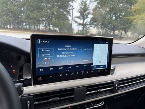 New 2026 Lincoln Corsair Premiere image 16