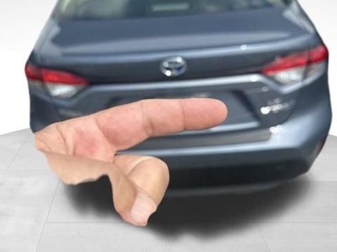 Used 2024 Toyota Corolla LE w/ LE Convenience Package FWD image 6