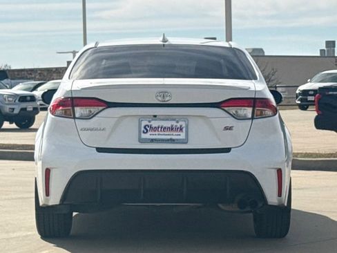 Used 2025 Toyota Corolla SE image 7