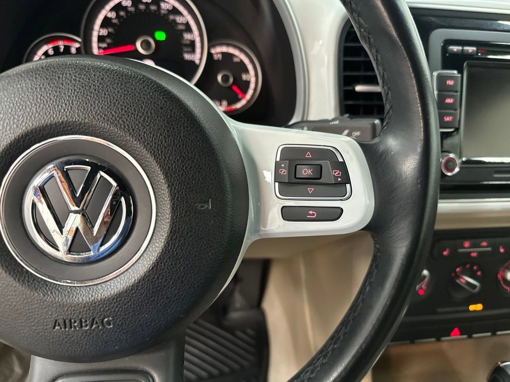 Used 2015 Volkswagen Beetle 1.8T FWD image 20